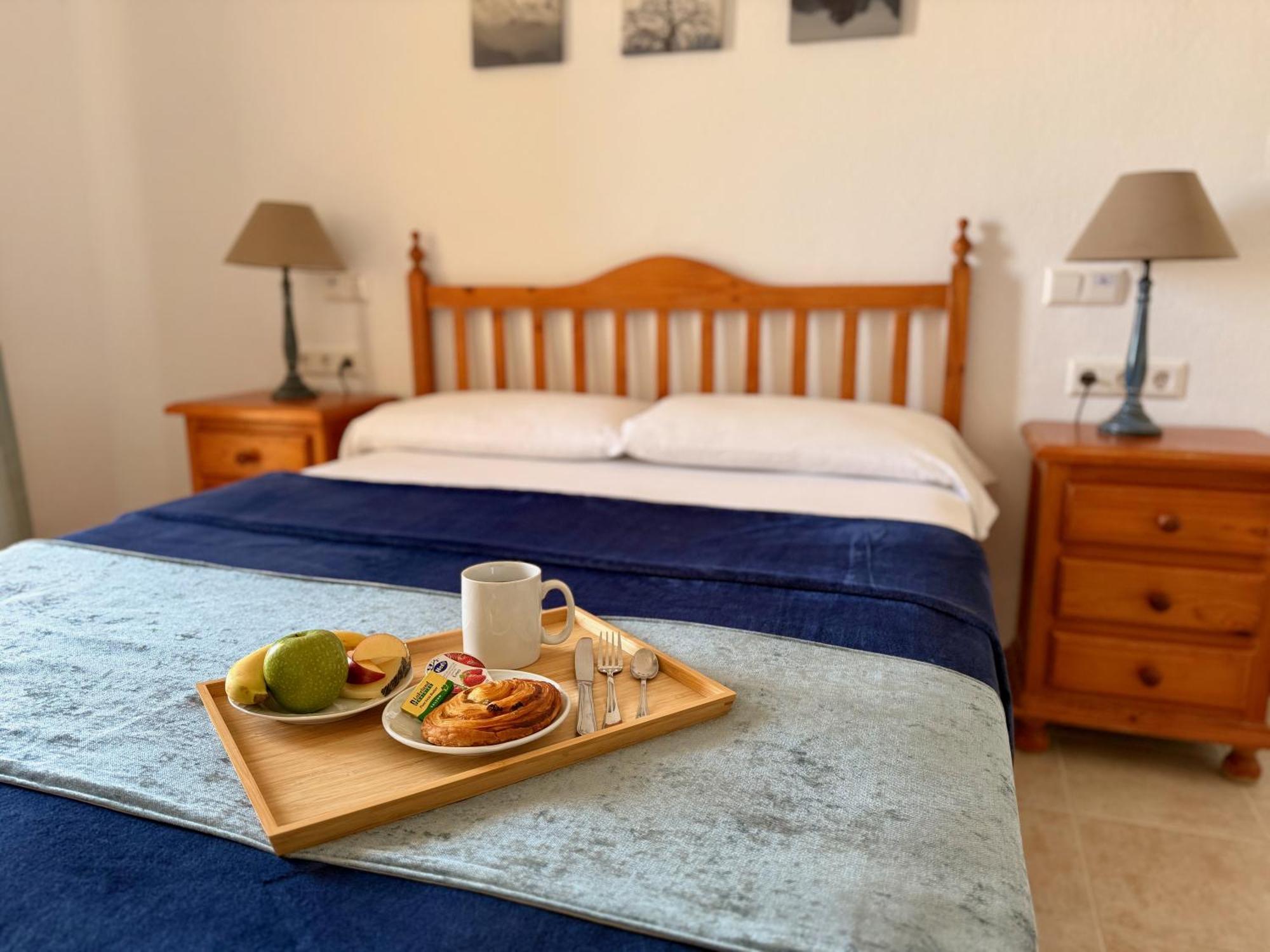 Kingfisher Apartments Benal Beach ベナルマデナ エクステリア 写真
