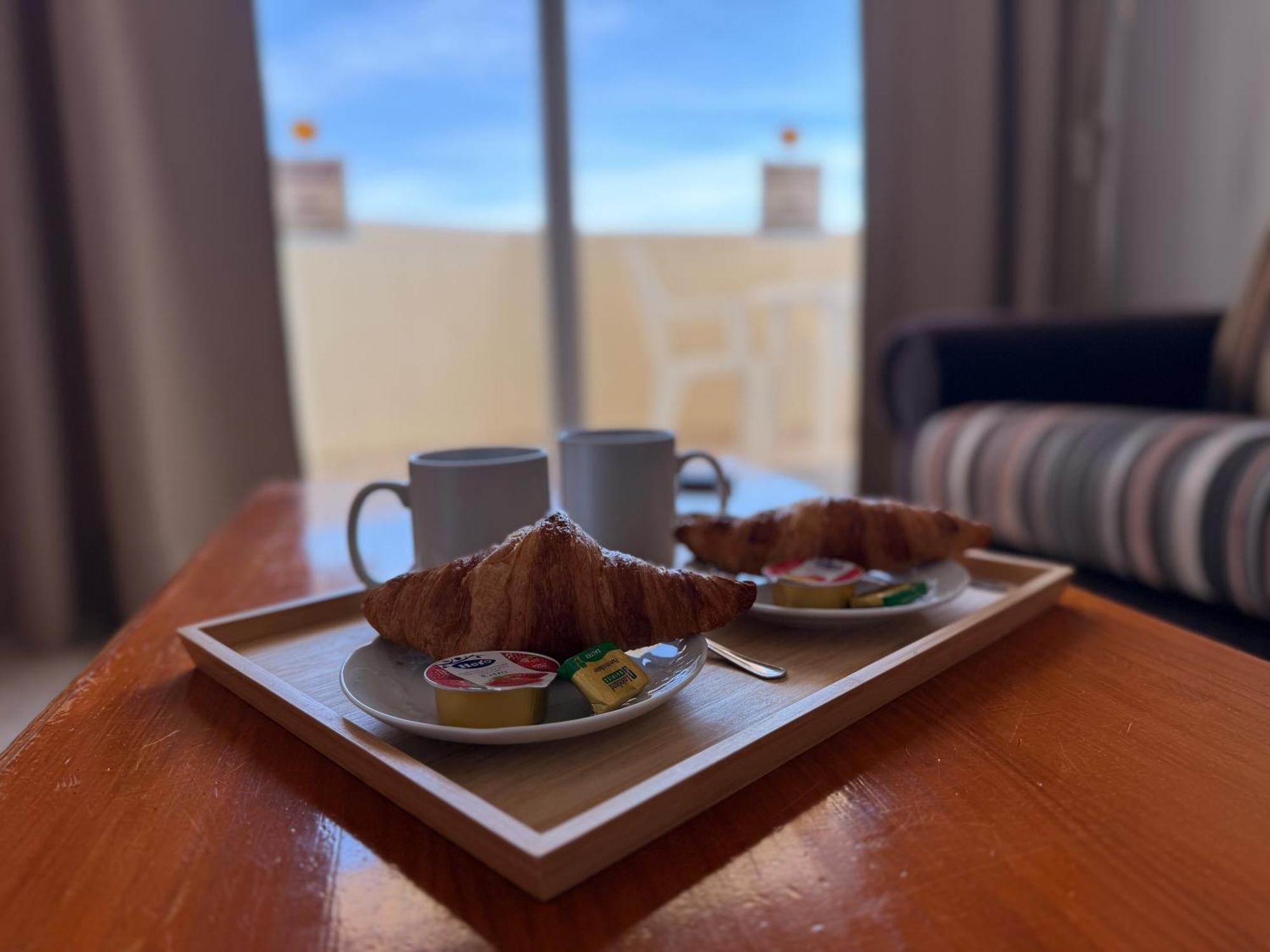 Kingfisher Apartments Benal Beach ベナルマデナ エクステリア 写真