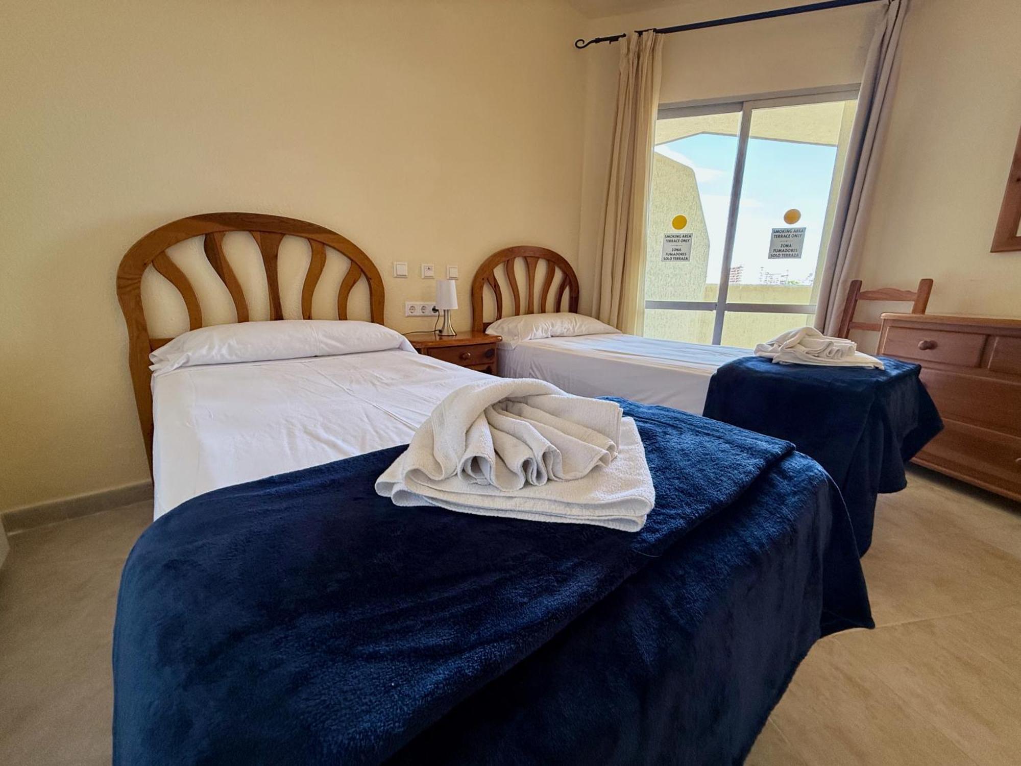 Kingfisher Apartments Benal Beach ベナルマデナ エクステリア 写真